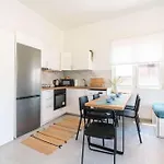 Apartment Evan Rhodes Rhodes City