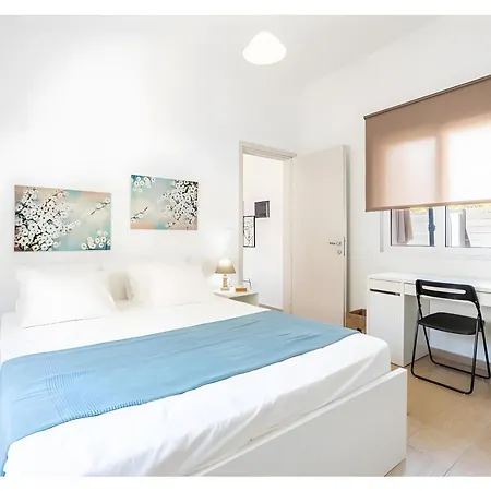 Evan Rhodes Appartamento *