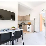 Evan Rhodes Apartamento Rhodes City